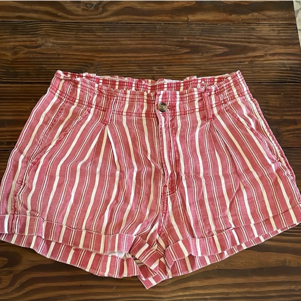 American Eagle Outfitters Pink and White High Waist Shorts